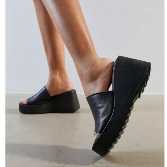 !! NEW !! Y2K Chunky Platform Wedges in Black - Picture 9 of 10
